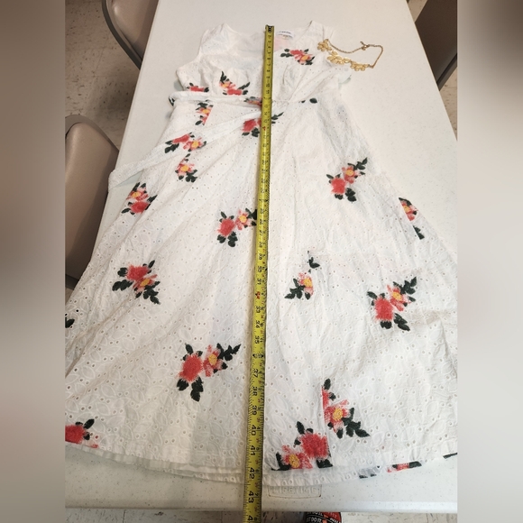 Calvin Klein floral embroidered eyelet Midi dress White Size 10 Bonus Necklace - Picture 11 of 13